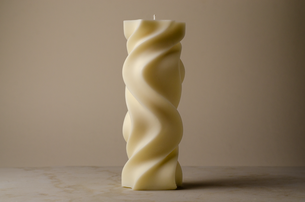 Flammér HELIX skulptūrinė spiralės žvakė natūralios spalvos